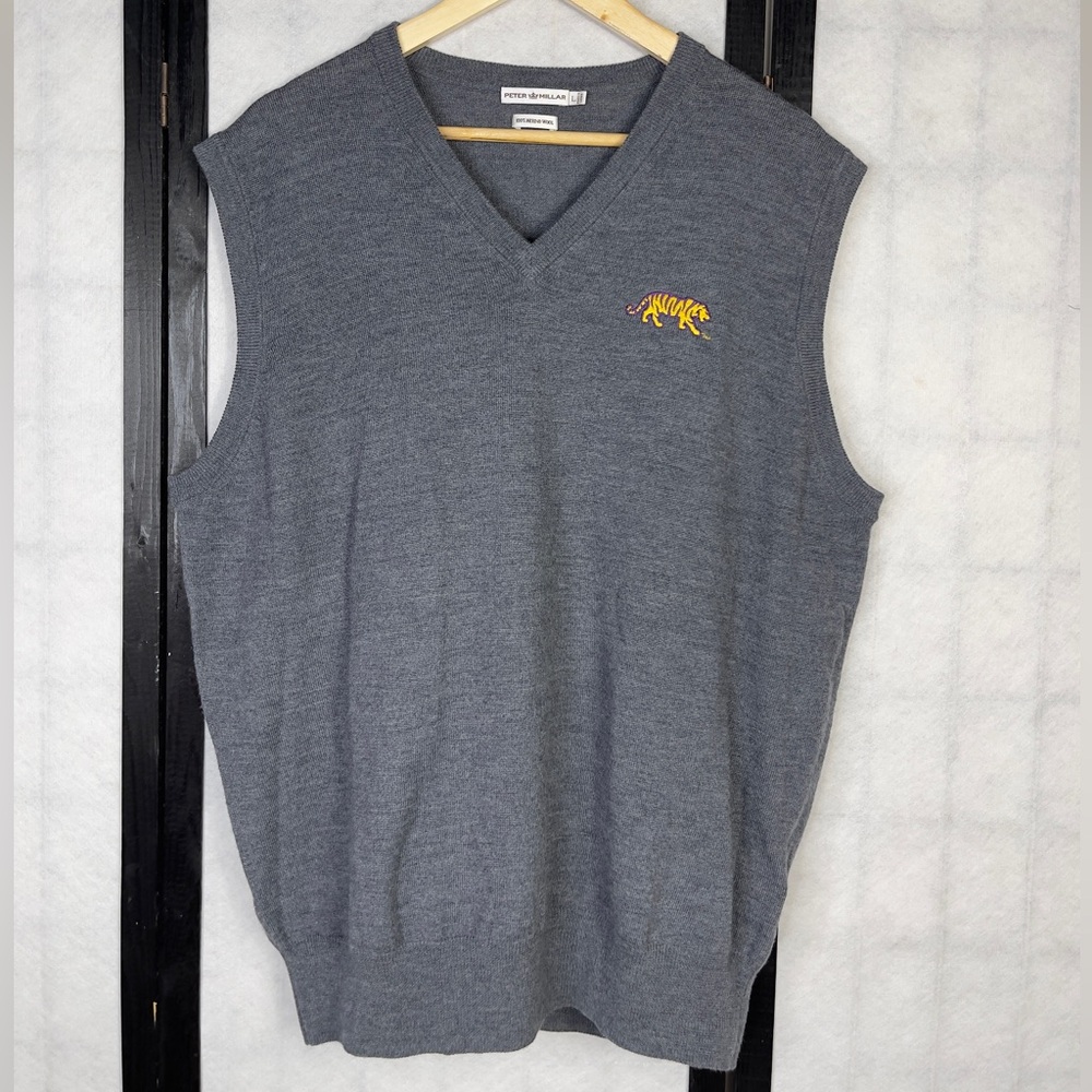 Peter Miller Men’s 100% merino wool Vest. Size: L